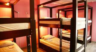 Гостиница Like Hostel Нижневартовск Односпальная кровать в смешанном общем номере (10 взрослых)-3