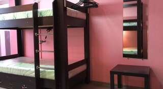 Гостиница Like Hostel Нижневартовск Односпальная кровать в  женском общем номере-1